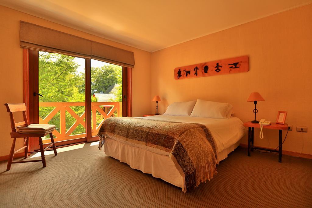 Hotel Y Cabanas Patagonia Green Puerto Aysen Room photo